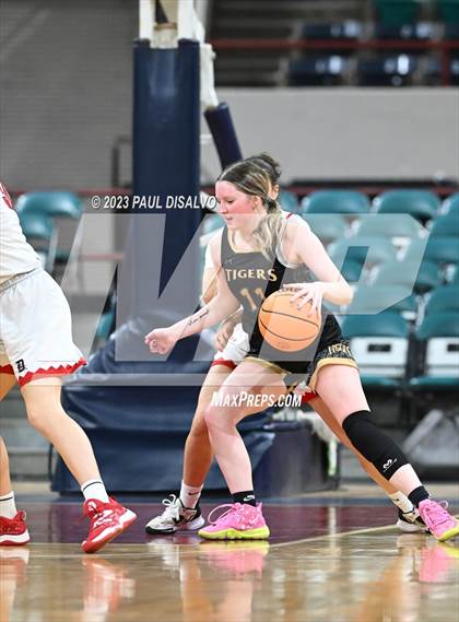 Thumbnail 1 in Canon City vs. Durango (CHSAA 5A Great 8) photogallery.