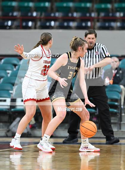 Thumbnail 2 in Canon City vs. Durango (CHSAA 5A Great 8) photogallery.