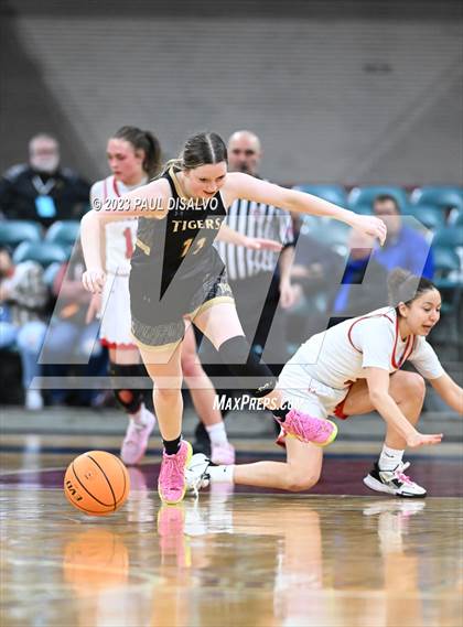 Thumbnail 1 in Canon City vs. Durango (CHSAA 5A Great 8) photogallery.