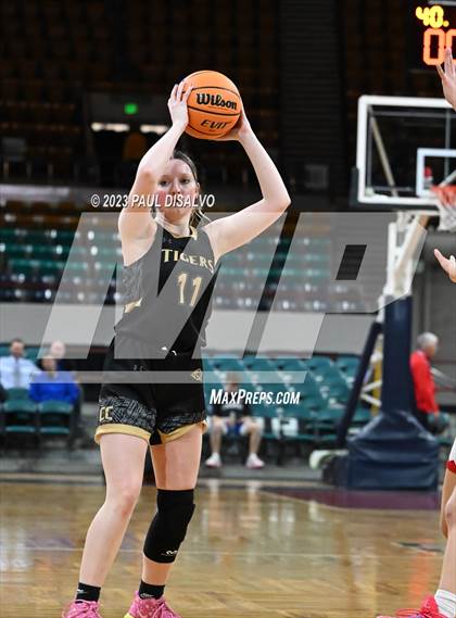 Thumbnail 2 in Canon City vs. Durango (CHSAA 5A Great 8) photogallery.