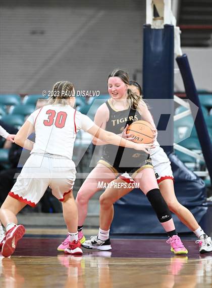 Thumbnail 1 in Canon City vs. Durango (CHSAA 5A Great 8) photogallery.
