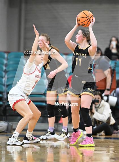 Thumbnail 1 in Canon City vs. Durango (CHSAA 5A Great 8) photogallery.