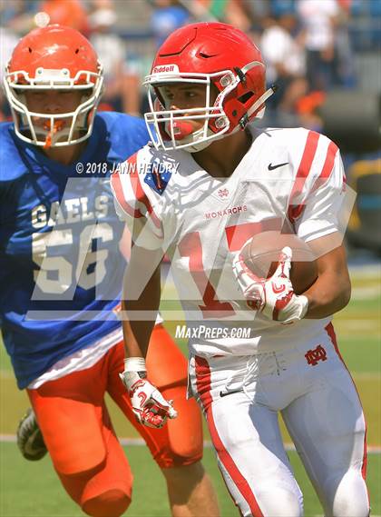 Thumbnail 3 in FR: Mater Dei @ Bishop Gorman photogallery.