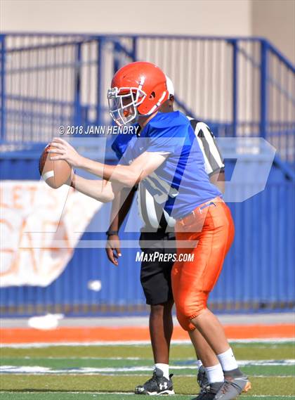 Thumbnail 3 in FR: Mater Dei @ Bishop Gorman photogallery.