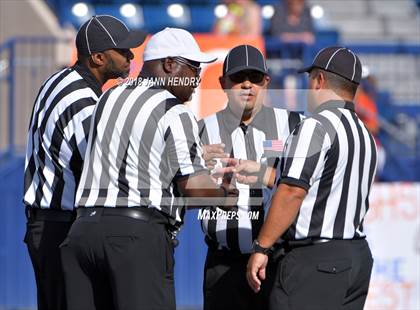 Thumbnail 1 in FR: Mater Dei @ Bishop Gorman photogallery.