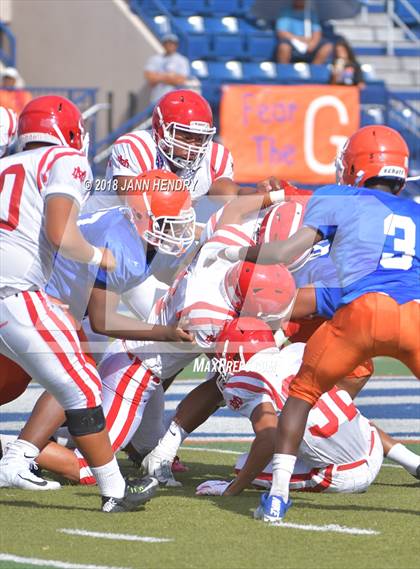 Thumbnail 3 in FR: Mater Dei @ Bishop Gorman photogallery.