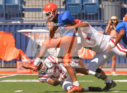 Thumbnail 3 in FR: Mater Dei @ Bishop Gorman photogallery.