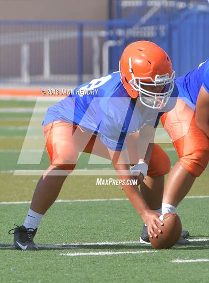 Thumbnail 3 in FR: Mater Dei @ Bishop Gorman photogallery.