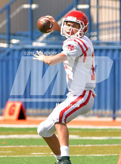 Thumbnail 2 in FR: Mater Dei @ Bishop Gorman photogallery.