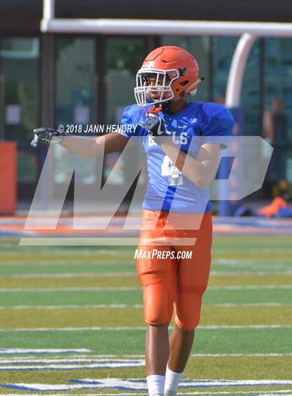Thumbnail 2 in FR: Mater Dei @ Bishop Gorman photogallery.
