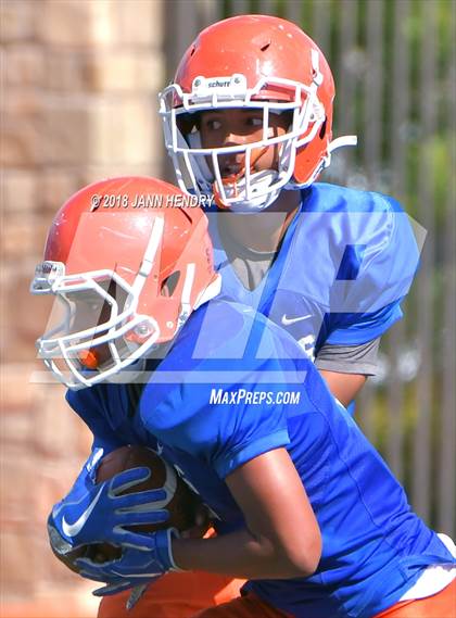 Thumbnail 1 in FR: Mater Dei @ Bishop Gorman photogallery.