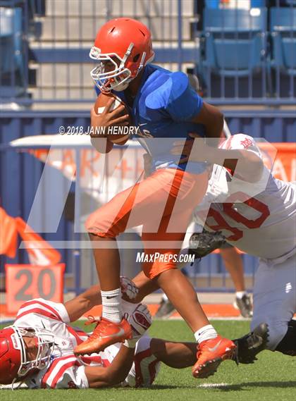 Thumbnail 1 in FR: Mater Dei @ Bishop Gorman photogallery.