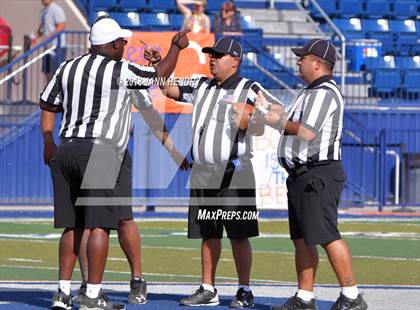 Thumbnail 3 in FR: Mater Dei @ Bishop Gorman photogallery.