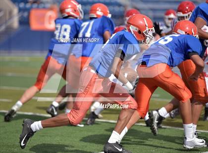 Thumbnail 2 in FR: Mater Dei @ Bishop Gorman photogallery.