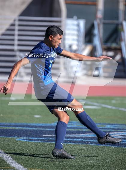 Thumbnail 2 in Sylmar vs Crescenta Valley (Crescenta Valley Winter Classic) photogallery.