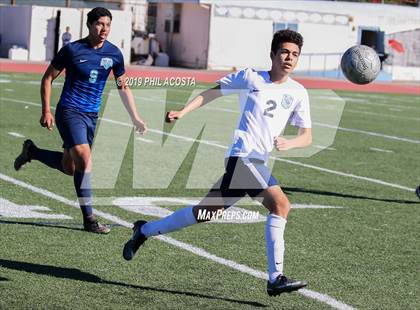 Thumbnail 3 in Sylmar vs Crescenta Valley (Crescenta Valley Winter Classic) photogallery.