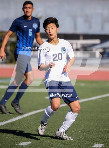 Thumbnail 3 in Sylmar vs Crescenta Valley (Crescenta Valley Winter Classic) photogallery.