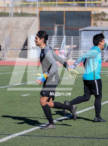 Thumbnail 2 in Sylmar vs Crescenta Valley (Crescenta Valley Winter Classic) photogallery.