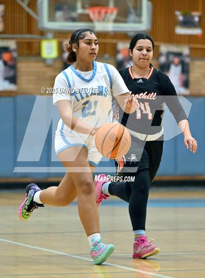 Thumbnail 1 in Foothill @ Burbank photogallery.