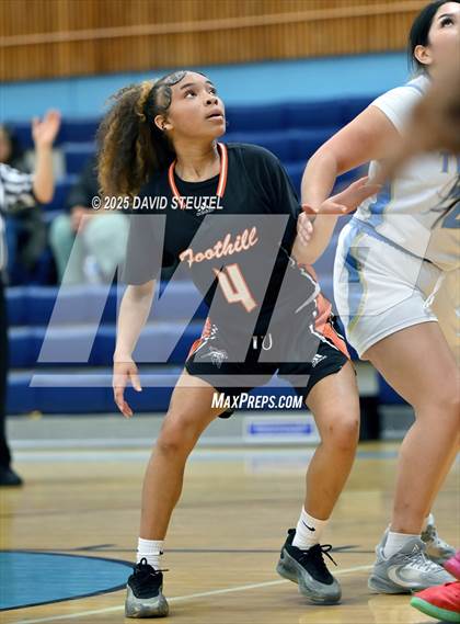 Thumbnail 1 in Foothill @ Burbank photogallery.