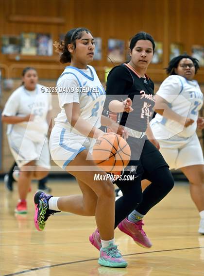 Thumbnail 3 in Foothill @ Burbank photogallery.