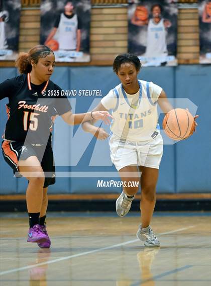 Thumbnail 2 in Foothill @ Burbank photogallery.