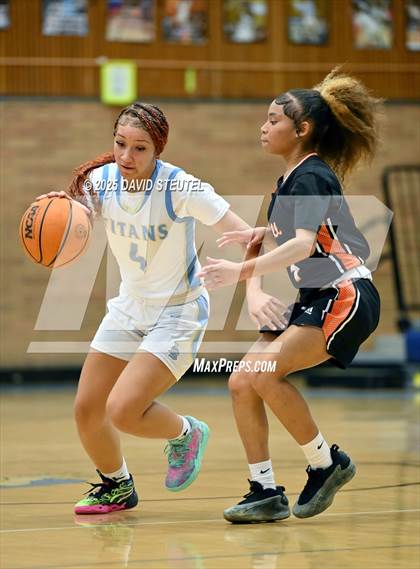 Thumbnail 1 in Foothill @ Burbank photogallery.