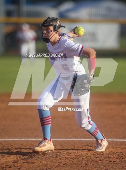 Thumbnail 3 in Orangefield @ Lumberton photogallery.