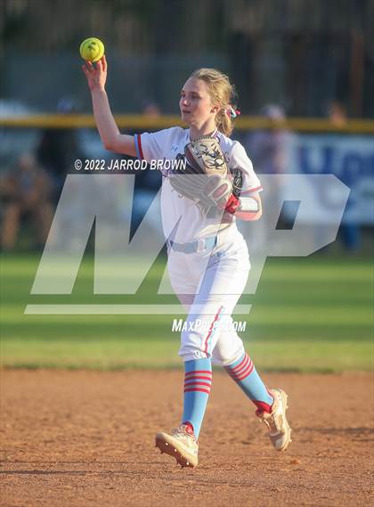 Thumbnail 3 in Orangefield @ Lumberton photogallery.