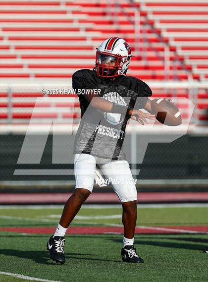 Thumbnail 3 in Whitehall-Yearling @ Marion Harding (Scrimmage) photogallery.