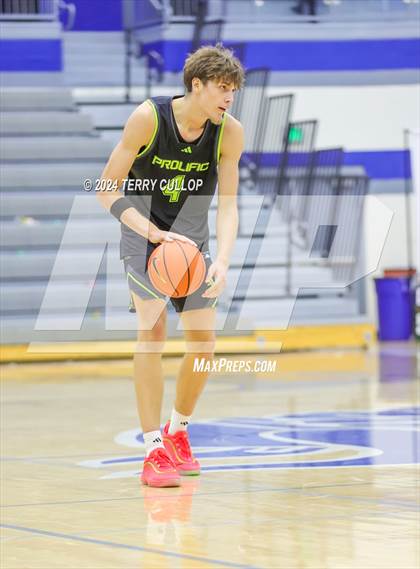Thumbnail 2 in Mt. Zion Prep Academy vs. Prolific Prep of Napa Christian (5 for the Fight National Hoopfest) photogallery.