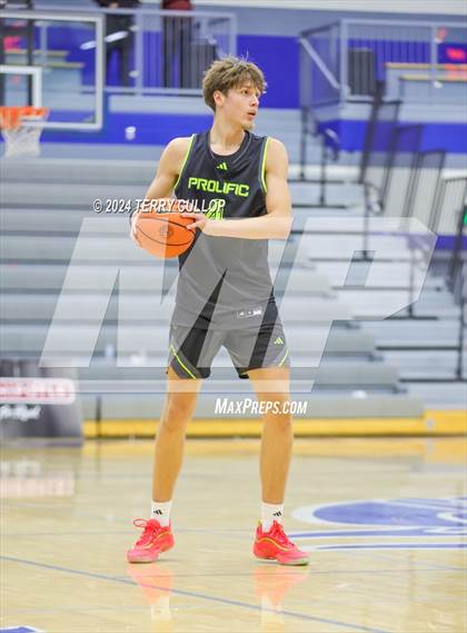 Thumbnail 2 in Mt. Zion Prep Academy vs. Prolific Prep of Napa Christian (5 for the Fight National Hoopfest) photogallery.