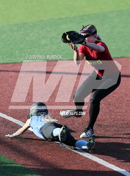 Thumbnail 1 in 2020 D 9 North South Softball Challenge photogallery.