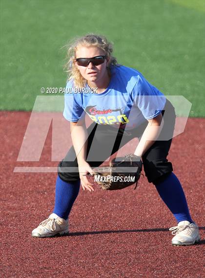 Thumbnail 1 in 2020 D 9 North South Softball Challenge photogallery.
