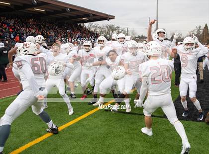 Thumbnail 3 in Eastside Catholic vs. O'Dea (WIAA 3A Final)  photogallery.