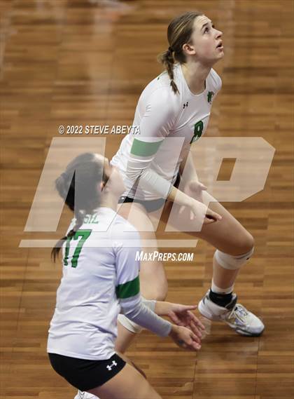 Thumbnail 2 in Fossil Ridge vs. Cherokee Trail (CHSAA 5A 3rd Round) photogallery.