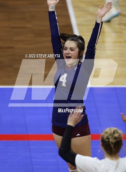 Thumbnail 3 in Fossil Ridge vs. Cherokee Trail (CHSAA 5A 3rd Round) photogallery.