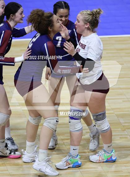 Thumbnail 2 in Fossil Ridge vs. Cherokee Trail (CHSAA 5A 3rd Round) photogallery.