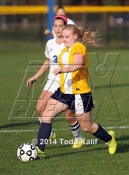 Thumbnail 1 in Haddam-Killingworth @ Old Lyme (SLC Semifinal) photogallery.