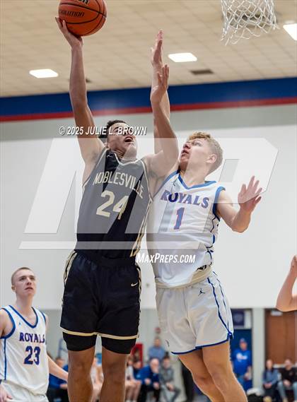 Thumbnail 2 in Noblesville @ Hamilton Southeastern photogallery.
