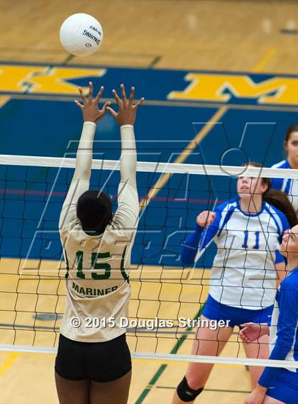 Thumbnail 3 in Moreau Catholic @ Newark Memorial photogallery.