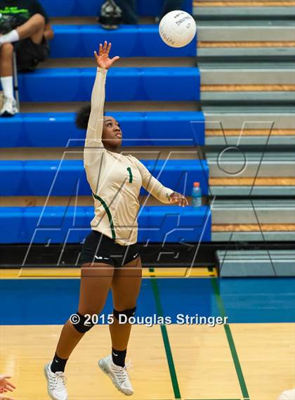 Thumbnail 1 in Moreau Catholic @ Newark Memorial photogallery.