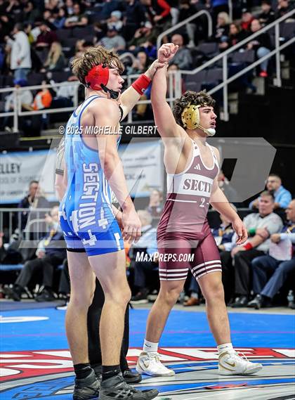 Thumbnail 3 in NYSPHSAA Division 2 State Championships (Round 1 145 to 285) photogallery.