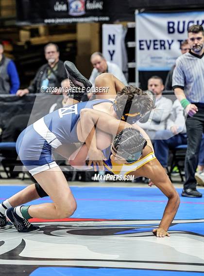 Thumbnail 1 in NYSPHSAA Division 2 State Championships (Round 1 145 to 285) photogallery.