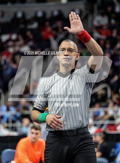 Thumbnail 1 in NYSPHSAA Division 2 State Championships (Round 1 145 to 285) photogallery.