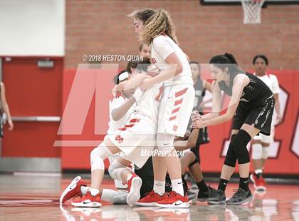 Thumbnail 3 in Mater Dei vs. Fairmont Prep (Troy Classic) photogallery.