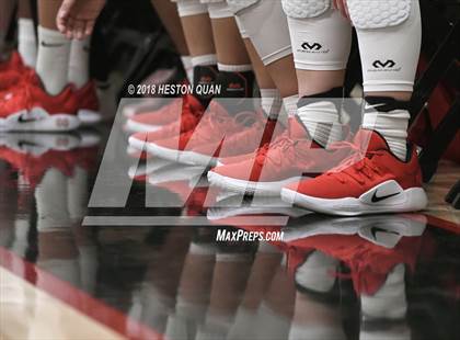 Thumbnail 2 in Mater Dei vs. Fairmont Prep (Troy Classic) photogallery.