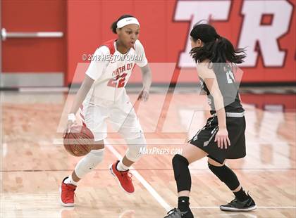 Thumbnail 2 in Mater Dei vs. Fairmont Prep (Troy Classic) photogallery.