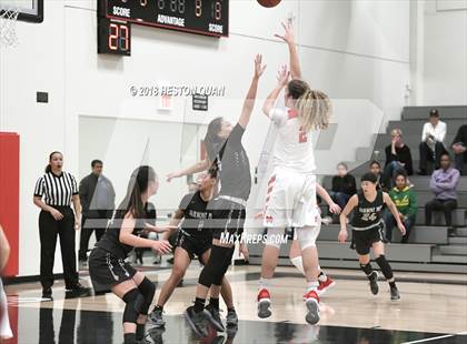 Thumbnail 1 in Mater Dei vs. Fairmont Prep (Troy Classic) photogallery.