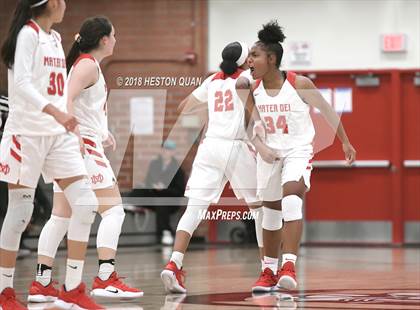 Thumbnail 3 in Mater Dei vs. Fairmont Prep (Troy Classic) photogallery.